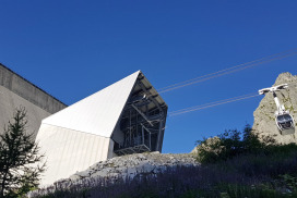 Erneuerung Seilbahn Albigna, Berg- und Talstation Vicosoprano